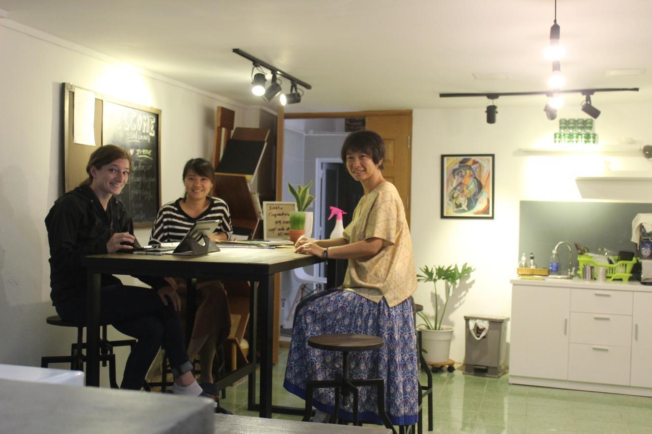 Sgn Living Bed and Breakfast Ho Chi Minh-staden Exteriör bild